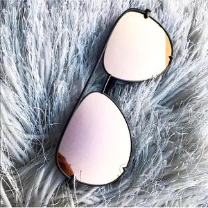 Quay Australia High Key in Rose Gold/Gunmetal